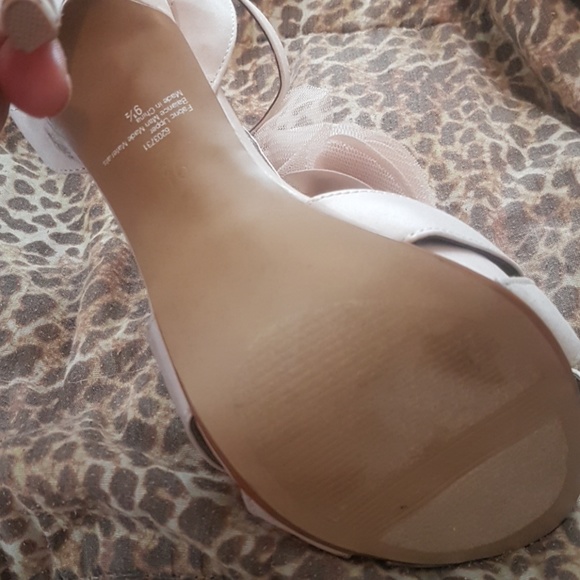 *SOLD* Gorgeous Audrey Brooke shoe - Picture 3 of 5